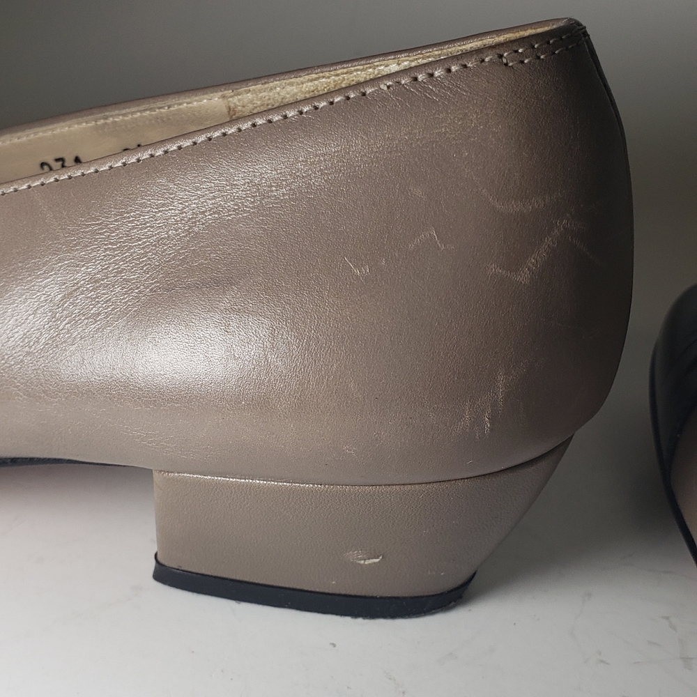 Ferragamo Tan and Black Gold Logo Heels - Picture 5 of 8